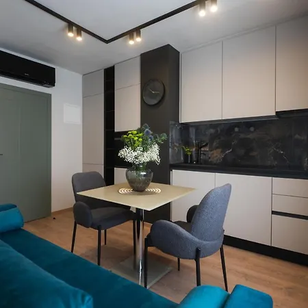 Apartment & Torine